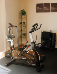 New Modern 3BR • Gym • Workspace • Quiet Location - Image 2
