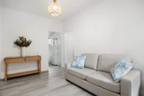 Sammy's Seaside Hideaway in Henley Beach - Image 3