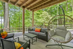 5 Min to Hatley Point! Après Ski ~ Hot Tub ~ Fire Pit - Image 3