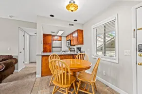Appartement avec piscine privée et barbecue | Vue montagne - Image 2