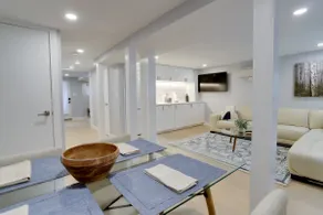 Sojourn Modern Luxury 1BR on Capitol Hill - Image 4