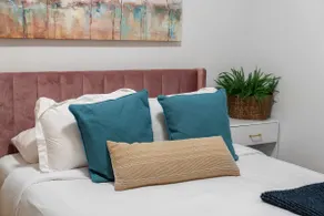 Private Full Suite near Downtown and Hospital Area - Image 2