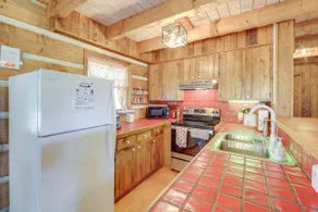Ashe County Log Cabin: Mountain-view Deck, Sauna - Image 4
