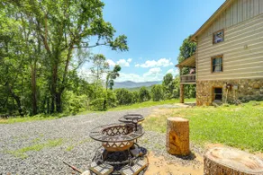 Ashe County Log Cabin: Mountain-view Deck, Sauna - Image 2