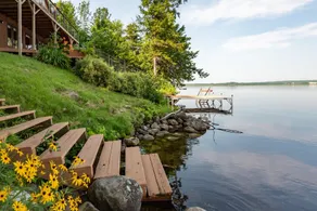 Red Cedar Haven Lakefront Dock Kayaks - Image 3