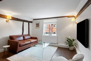 Apartment-Private bathroom-Rayne Road - Image 2