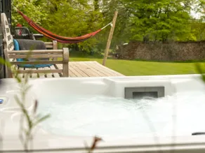 Holiday home with jacuzzi, garden & terrace | Nature view - Image 2