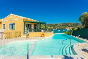 Thanasis - Image 4