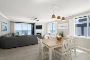 Boardwalk Serenity: Oceanfront Penthouse Sleeps 12 - Image 5