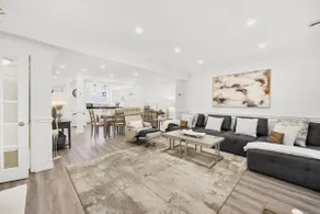 Beautiful 4BR Home in The Beaches! - Image 2