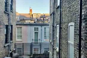 Cozy Pied-à-Terre just a stone's throw from the Metro. - Image 4