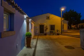 Palace Guest Inn - Image 5