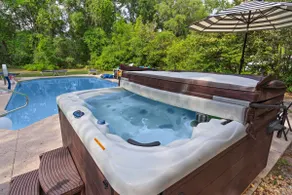 *Pool *Hot tub *Fire pit *Fence *Game room *Privat - Image 3