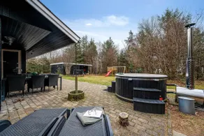 Lovely 6-Person Cottage With Outdoor Sauna - 1007 - Image 5