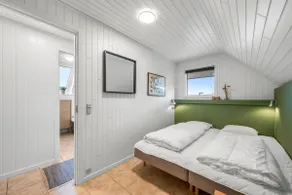 Vacation home renovated in 2023 with a 6-person. - Image 5