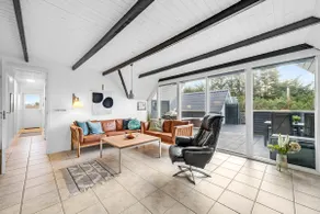 Vacation home renovated in 2023 with a 6-person. - Image 5
