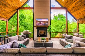 Pool Spa & Loaded Family Cabin in Hochatown - Image 2