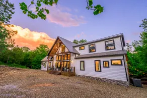 Pool Spa & Loaded Family Cabin in Hochatown - Image 5