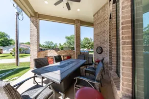 Family Home Near Lake & Local Parks - Image 4