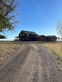 Garden Ridge Retreat- Luxury Farm Stay - Image 2