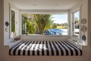 THE GRAPE SHED COTTAGE - Coast & Country - Image 5