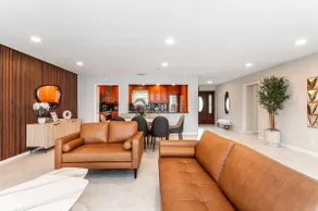Waterfront Pool & Amazing Location - WOW - Image 4
