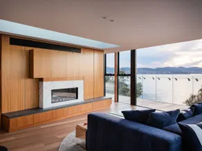 'Hobart' - Waterfront penthouse with private heated pool - Image 4
