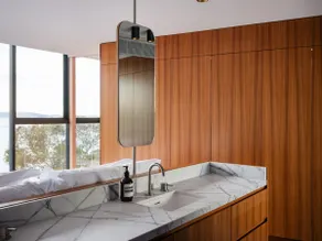 'Hobart' - Waterfront penthouse with private heated pool - Image 5