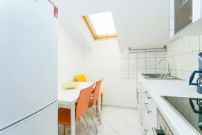 Apartamento totalmente equipado con terraza | Vistas al mar - Image 2