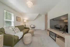 Family-ready retreat w/ yard & BBQ - Image 2
