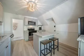 Family-ready retreat w/ yard & BBQ - Image 3