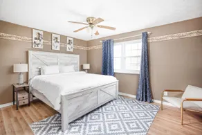 3 miles to Grand Park. Pet-Friendly w/ Game Room! - Image 5