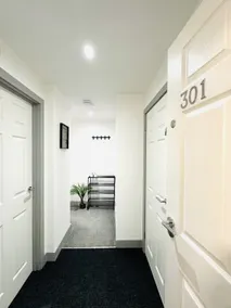 301 Grosvenor House - Image 5