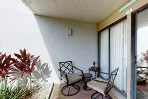 Charming, dog-friendly condo with a pool, tennis, - Image 2
