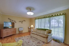 Dog-friendly Lexington Retreat: Step-free Access! - Image 2