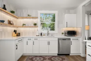 Newly Renovated Villa in Central Spokane - Image 5
