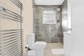 3 Bed Garden Flat, 5 Min to Shepherd's Bush - Image 5