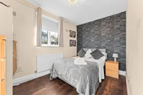 3 Bed Garden Flat, 5 Min to Shepherd's Bush - Image 4
