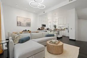 City Lights Rooftop Lounge Townhome - Image 3