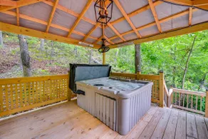 Murray Cabin w/ Hot Tub: Walk to Kentucky Lake! - Image 3