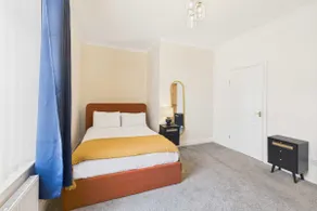Host & Stay - Milbanke House - Image 3