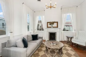 Wilkins Townhouse | 3/3 | Walk to Downtown - Image 5