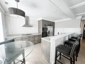 Stylish 2024 Beach Condo - Image 2
