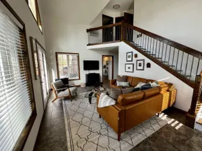 Fels Haus | In Cliffview Resort, Hot Tub, King Bed - Image 4