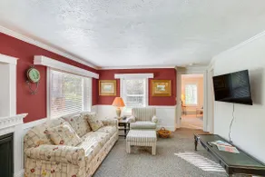 Relax Fireside! Frankfort Apt Near Dtwn & Beaches - Image 4