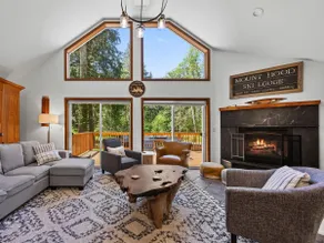Custom-Built Lodge, Hot Tub, Dog Ok! - Image 3