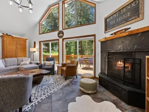Custom-Built Lodge, Hot Tub, Dog Ok! - Image 2