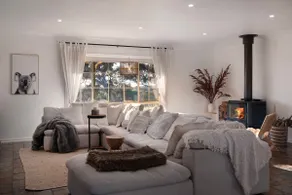 Sunset Retreat - 4 bedroom home with sunset views - Image 2