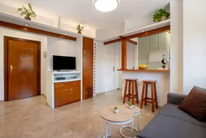 Carlos Haya Apartment - Image 3
