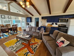 Isle Be Back Coastal Cottage - Image 3
